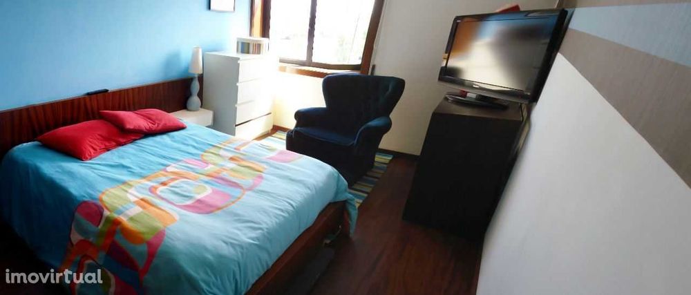 t1 mobilado e equipado com lugar de garagem