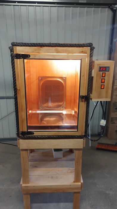 Drewniana wędzarnia elektryczna w wersji MINI