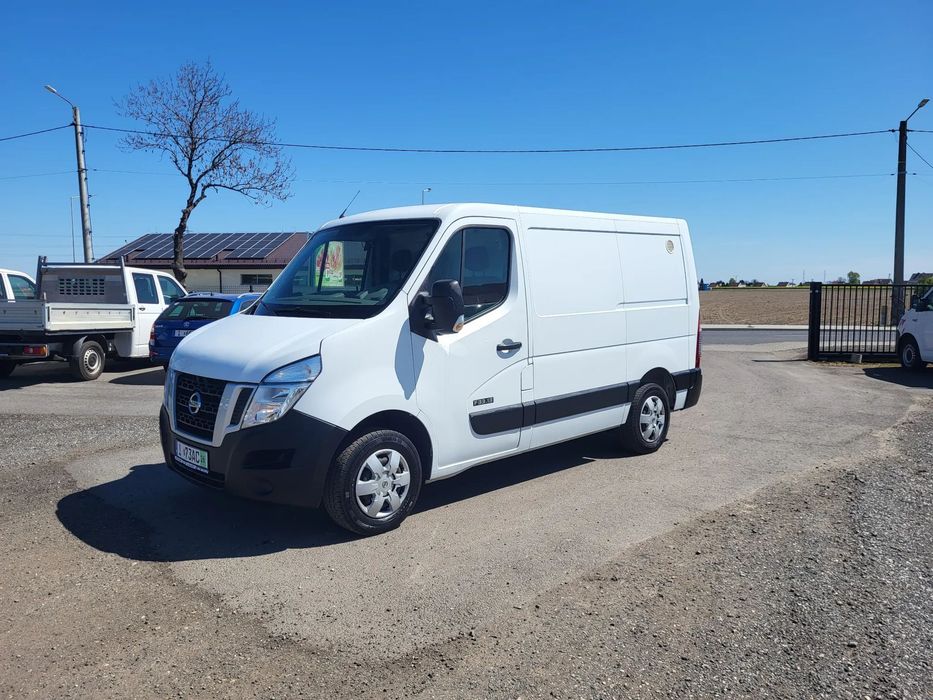 Nissan Nv 400 Master movano z zabudową warsztatową klima super stan