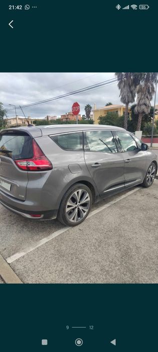 Renault grand Scenic.