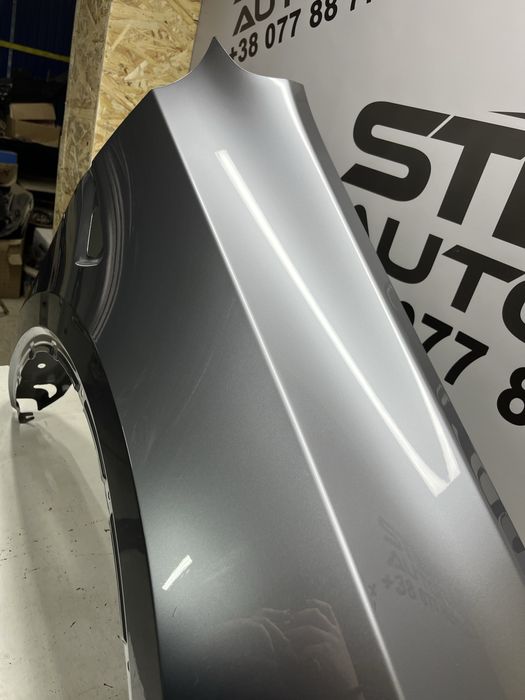 Праве крило Tesla Model Y