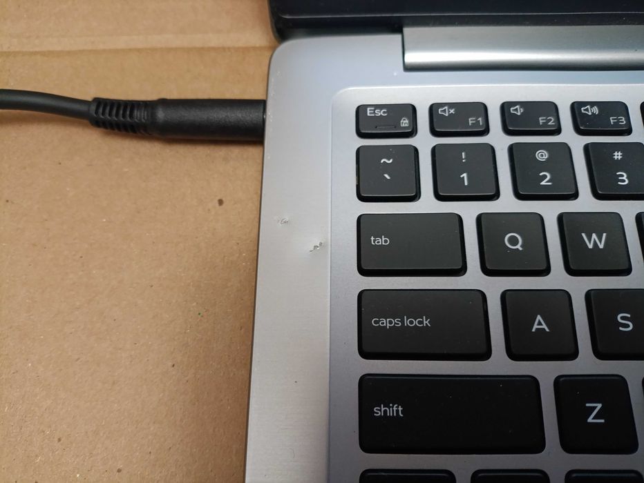 Ноутбук бізнес класу Dell 7400 i7 8/256 Gb з тач єкраном