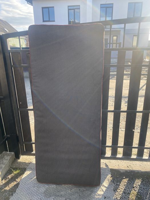 Ліжко односпальне