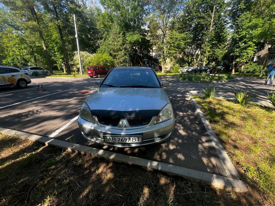 Mitsubishi lancer 9