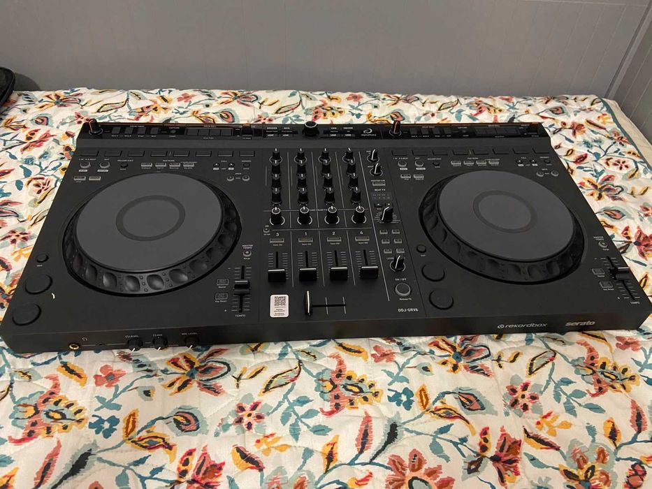 Vendo AlphaTheta DDJ-GRV6 (Novo) + Saco AlphaTheta DJC-GRV6 & Cabos