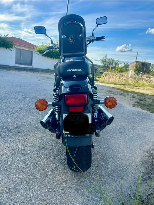 Mota Honda Magna