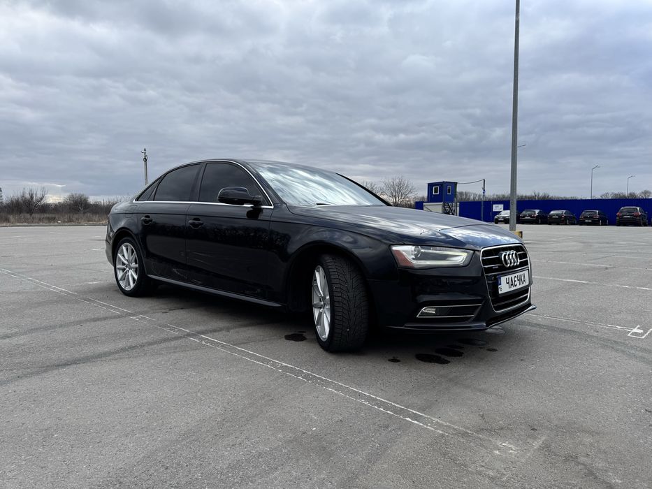 Продам Ауді А4 2015