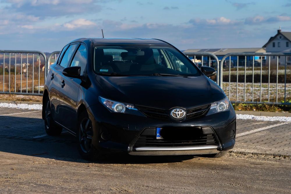 Toyota Auris kupiony w salonie Polska, klimatronic, nowy akumulator, Salon PL