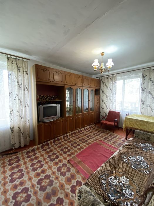 Продаж 2 кімнатноії квартири Крошня