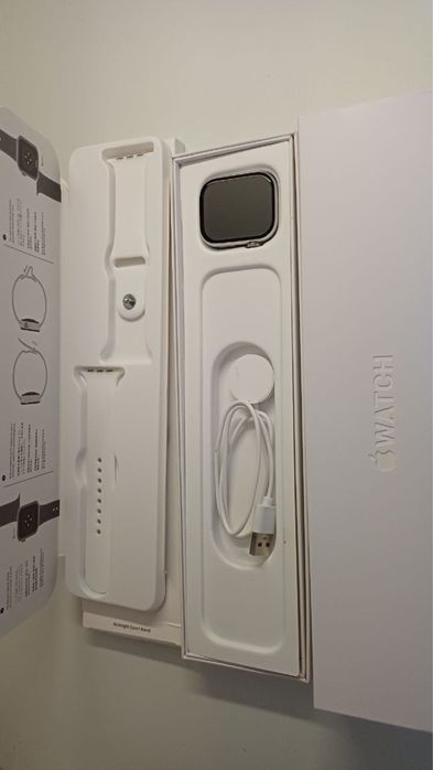 Годиник    Watch