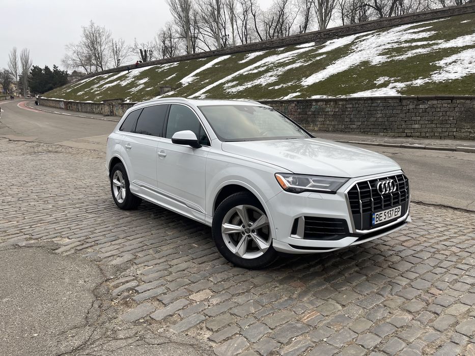 Срочно! Продаи Audi q7 2020 пробег 5000