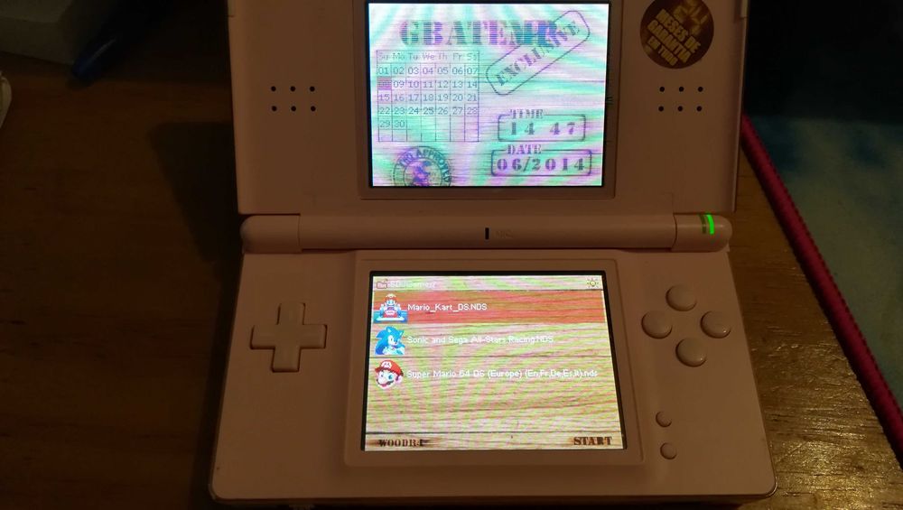 R4 SDHC 3DS DSi 2025 – Lacrado