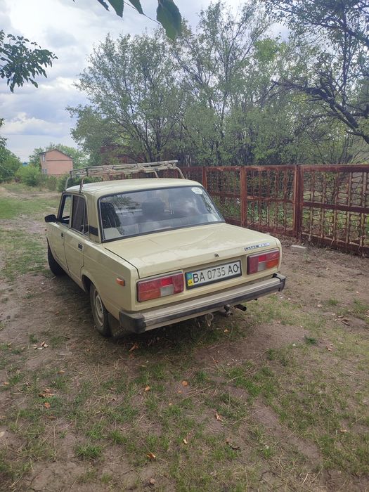Продам жигуль 2105 в повному бойовому ходу 1000$