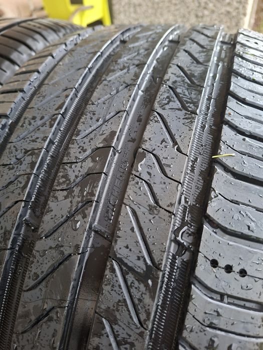 Pneus Michelin 225/40R18 92y