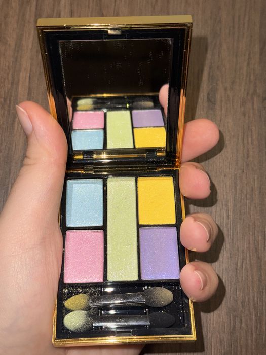 Yves Saint Laurent Paleta pięciu cieni do powiek Ombres 5 Lumieres