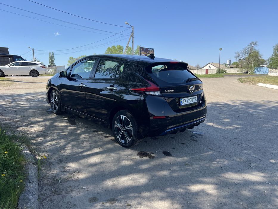 Nissan Leaf 2022г (62кВт)