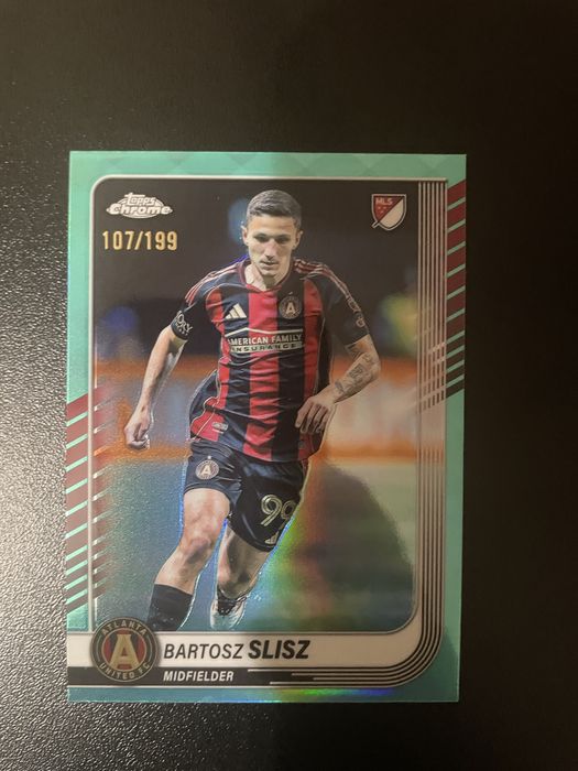 Лот із карток MLS Topps Chrome (автограф + 4 тиражки + 27 бази)