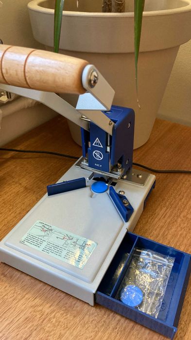 Zaokrąglacz narożników AE-1 + nowy nóż R6 "M"