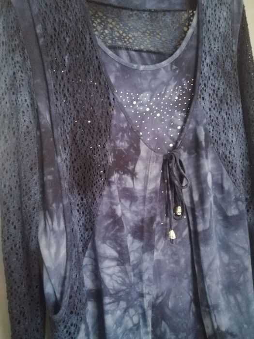 Bardzo efektowna bluzeczka  jak nowa -- r, 3XL-l duzo ladniejszy kolor