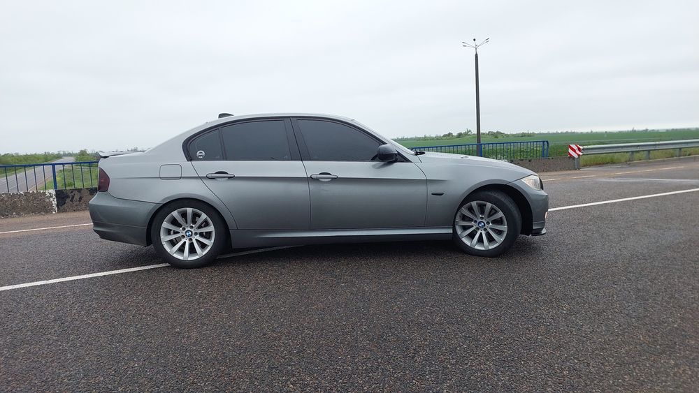 Продам bmw 328i ресть е90