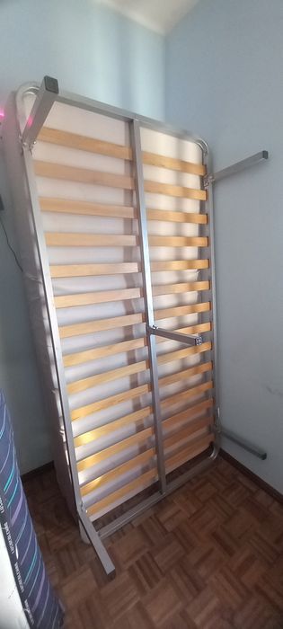 Vendo 2 camas se solteiro