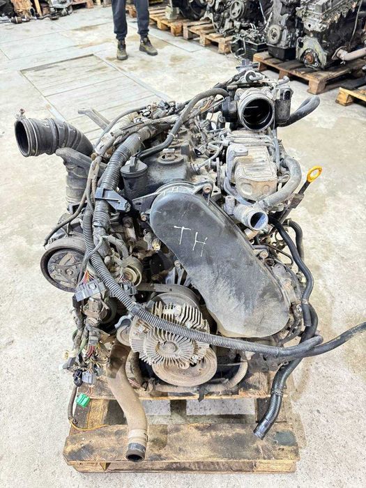 Мотор двигун двигатель Тоёта Хайлюкс 2,5 дтзель 2006 - 2015 2RDFTV