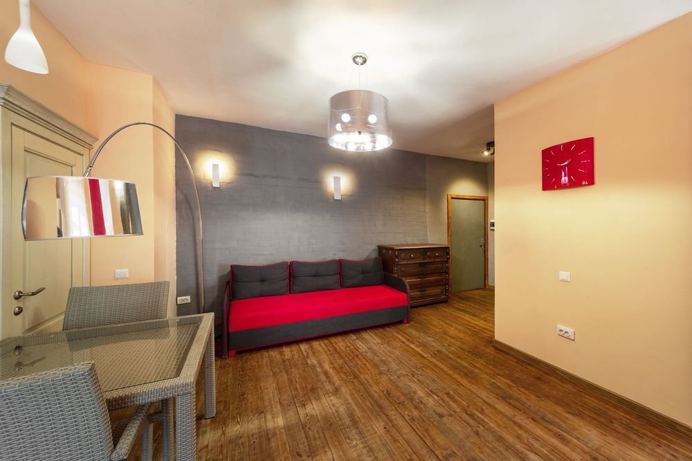 Люкс квартира посуточно Джакузи Smart TV низкий этаж Центр Научная