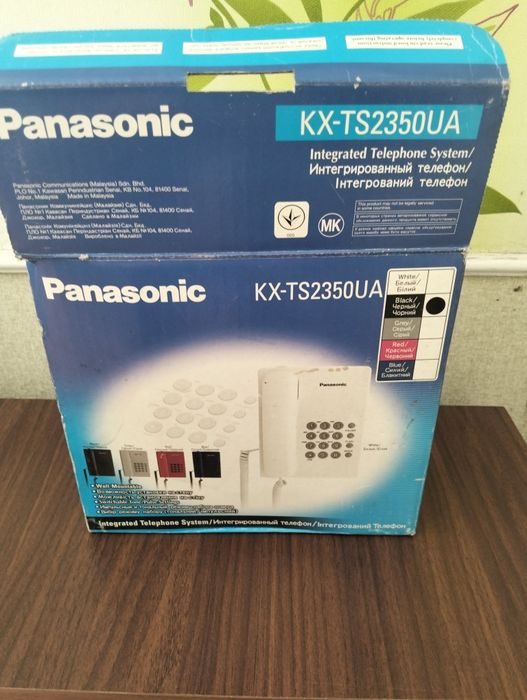 Провідний телефон panasonic
