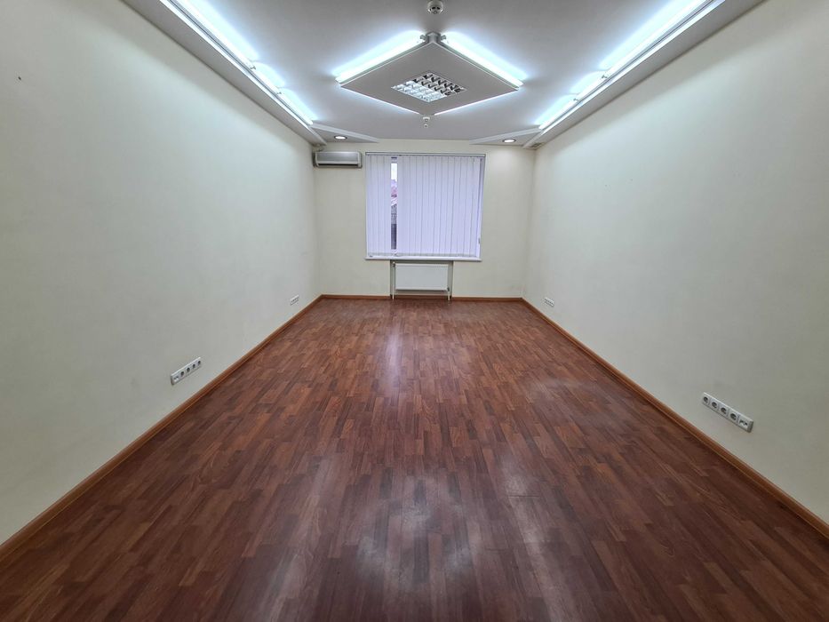 Офис мечты 25 м² — без комиссии и без соседей с дрелью!