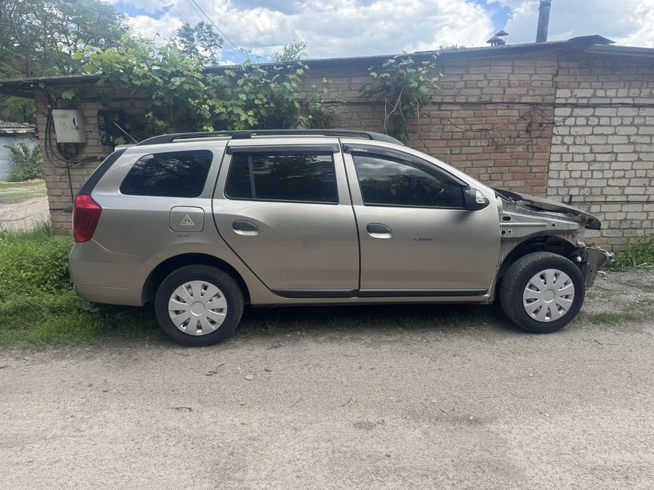 Renault Logan 2013 після ДТП