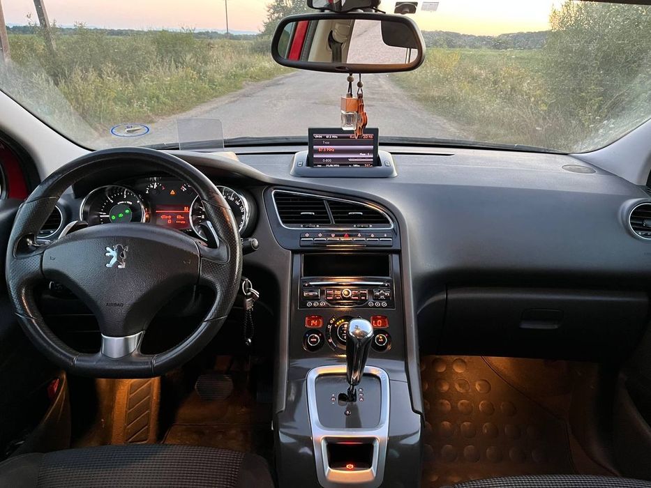 PEUGEOT 5008 2010 VIN VF30E9HR8BS110784 фото оголошення 5 з 8