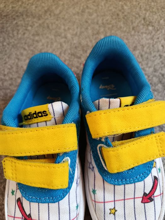 Adidas Disney Myszka Miki trampki dla chłopca 23