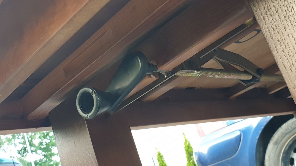 Stolik ława  67x126 z regulowaną wysokością
