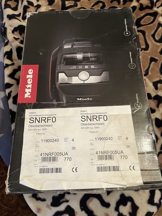 Пилосос Miele SNRF0 Boost CX1 чорний обсидіан