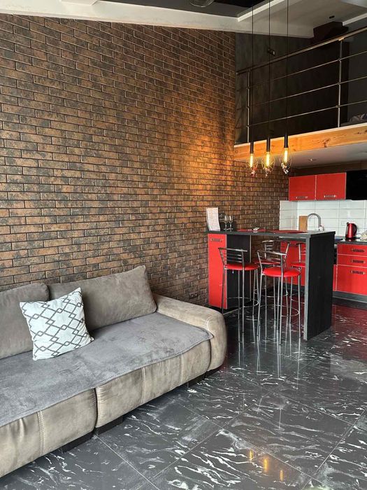 Сдаю 2эт.кв.в стиле ЛОФТ посуточно и почасово. М.Холодная гора. Класс