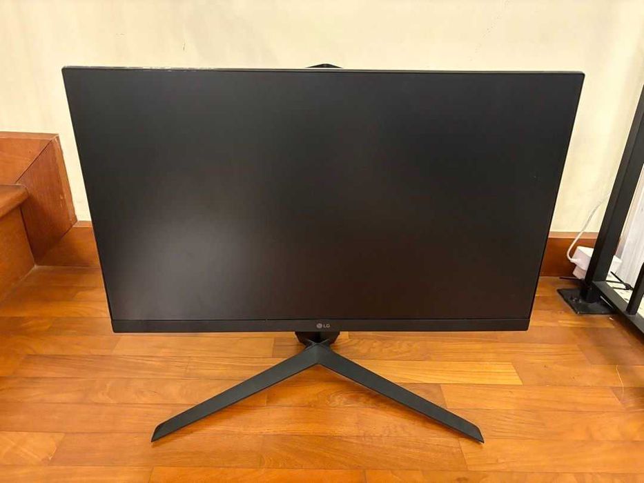 PC Gaming Ryzen 7 5700X3D + RX 7800 XT + LG Monitor 1440p 165Hz