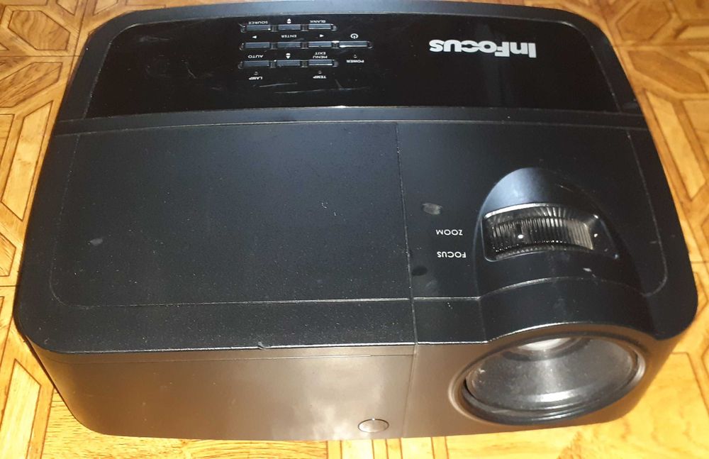 Projektor rzutnik Focus in126a