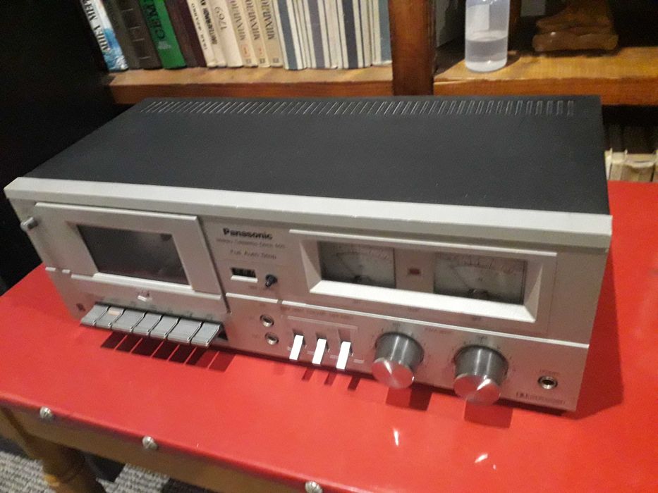 Продам касетну деку PANASONIC RS-608.