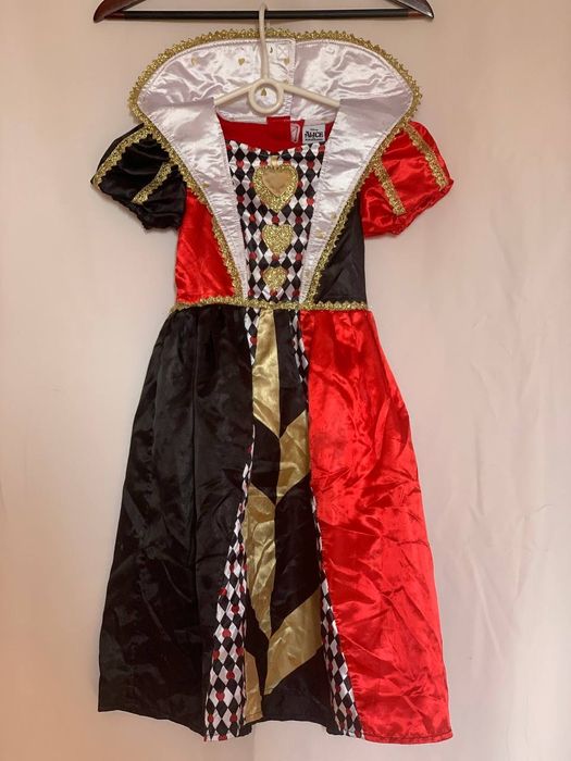 Продам или сдам в аренду детские праздничные костюмы