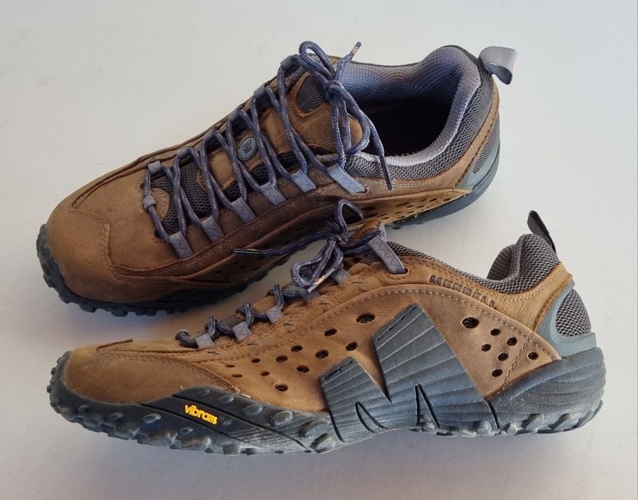 Bota Merrell Intercept 46