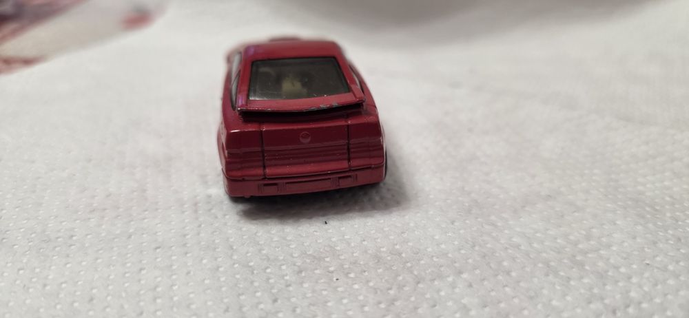 Matchbox alfaromeo SZ z 1991 r