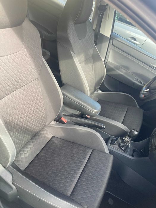 Skoda Rapid 1.6 TDI | Impecável | 162500 km | Revisão Feita