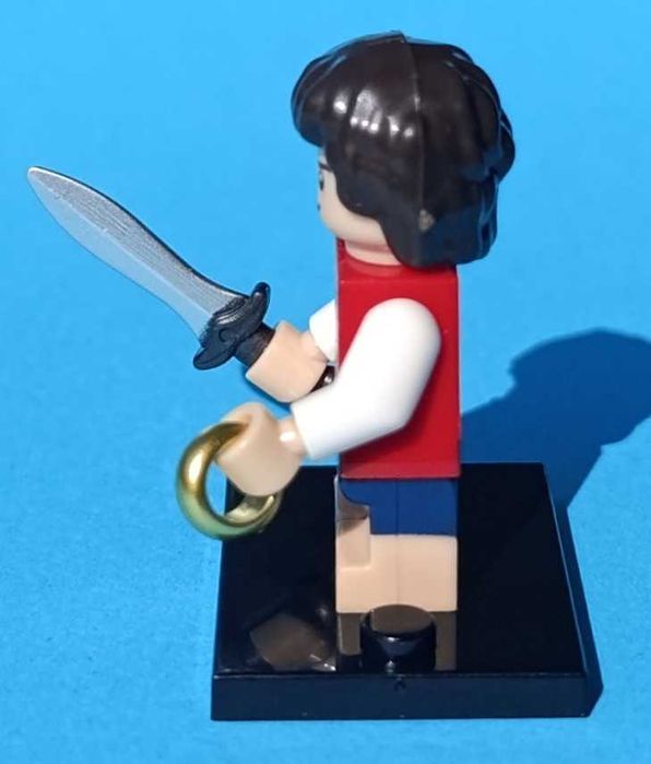 Frodo Baggins v4 (O Senhor dos Anéis)