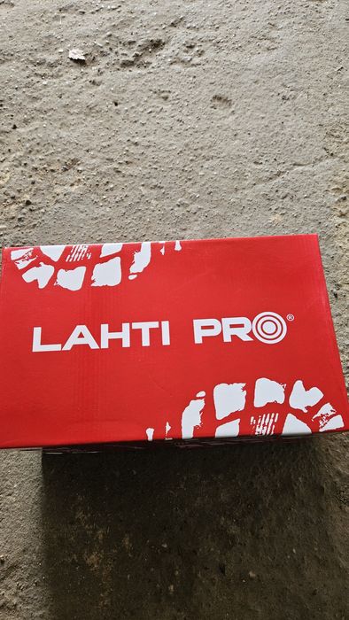 Sprzedam buty robocze Lahti Pro.