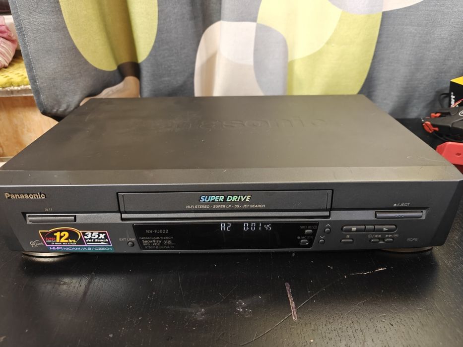 Panasonic NV-FJ622 - magnetowid VHS Hi-Fi Stereo