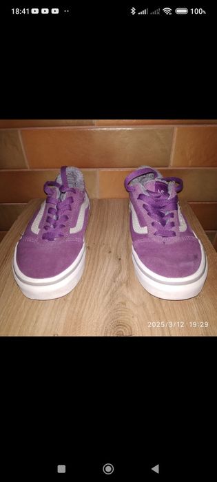 Демісезонні кросівки на дівчинку 30р стелька 18,5см