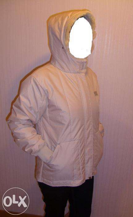 Женская утепленная куртка размер 42