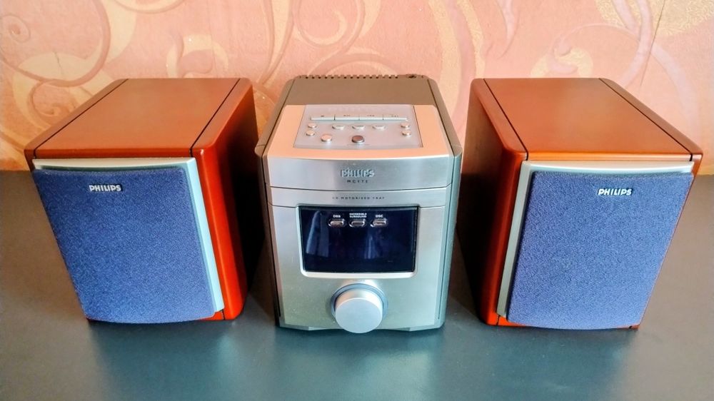 Музыкальный центр Philips