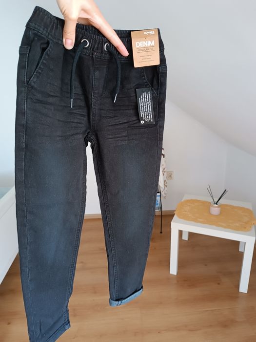 Нові стрейчові джинси DENIM на 5-6