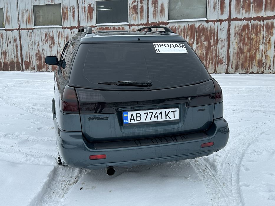 Subaru Outback 3.0 H6 2003